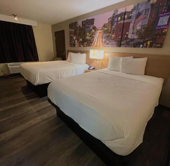 스탠다드 룸, Days Inn & Suites By Wyndham Kaukauna Wi