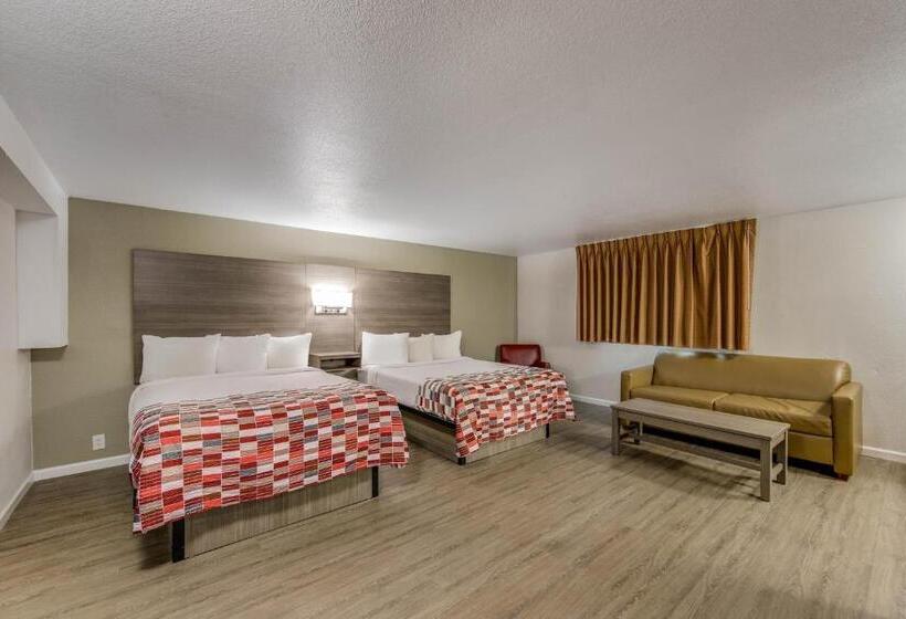 Suite Queen Bed, Ramada By Wyndham Medford Airport North