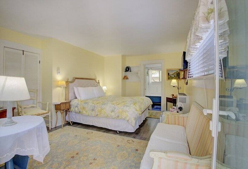 Номер Стандарт, Secret Garden Inn & Cottages