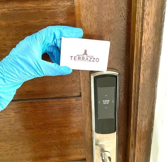 اتاق استاندارد, Suite Terrazzo