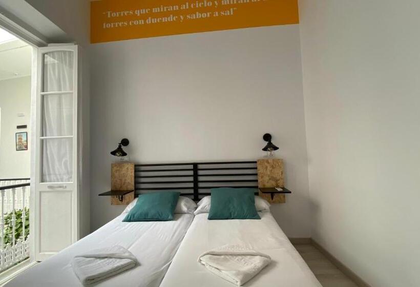 اتاق اکونومی, Planeta Cadiz Hostel
