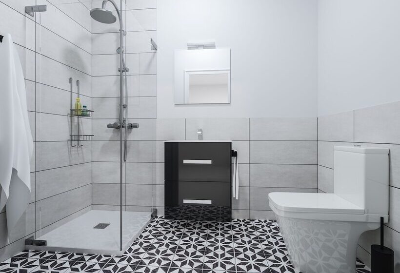 اتاق اکونومی, Planeta Cadiz Hostel