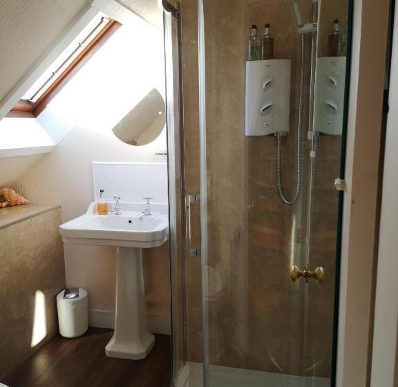 Номер Стандарт Вид на Горы, Cranford Guest House