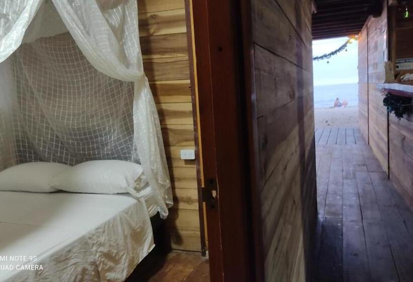 اتاق اکونومی, Hostal Estrellas Del Tayrona Playa Mendihuaca