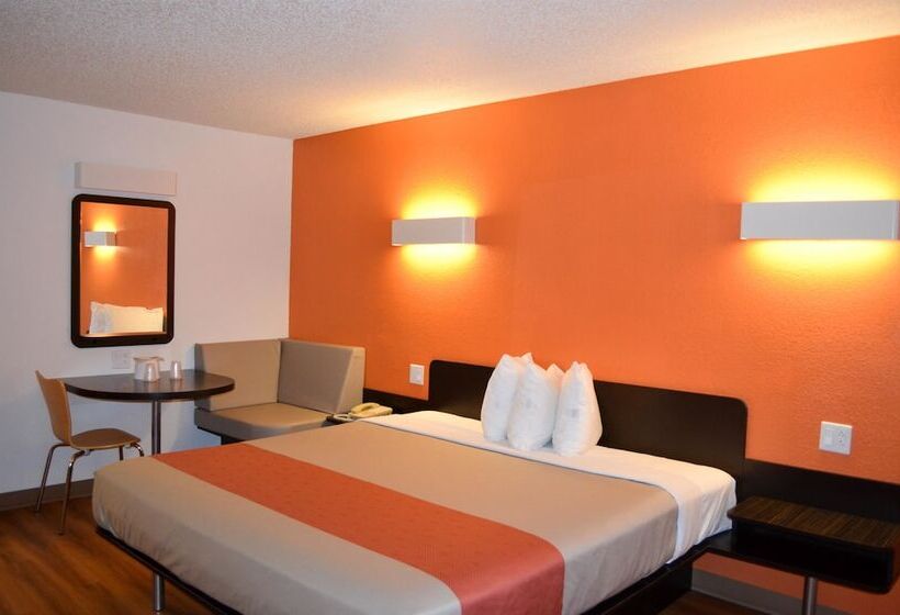 디럭스 룸, Motel 6 Kingsland Kings Bay Naval