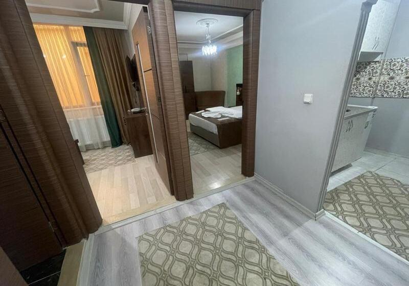 سوییت جونیور, Comfort Hotel Van