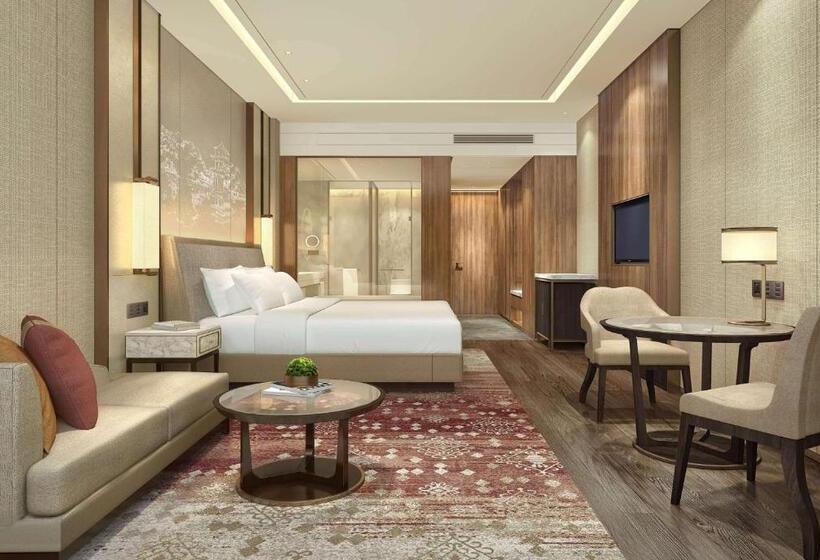 سوییت سوپریور, Wyndham Baise Resort