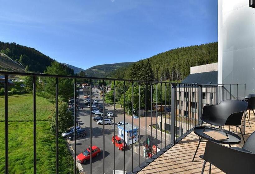 سوئیت پرزیدنت, Grand Hotel Hradec