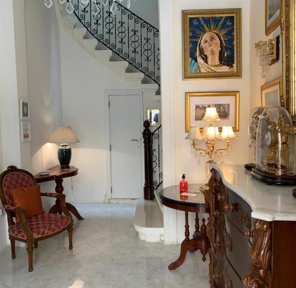 سوییت جونیور با بالکن, Santa Marija House