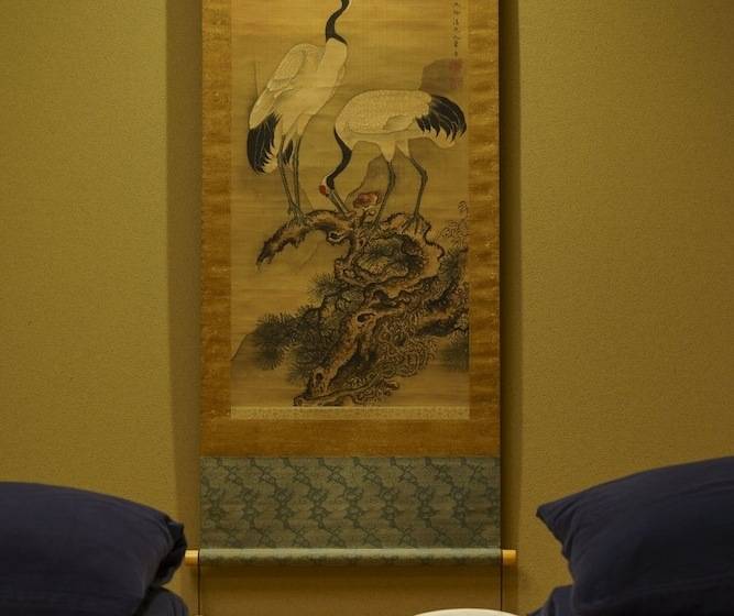 اتاق لوکس, Ishibekoji Muan