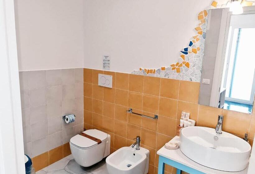 Номер Стандарт Трехместный, Kalinifta Rooms Apartment