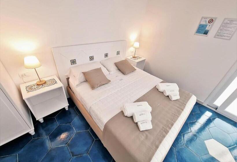 Номер Стандарт Трехместный, Kalinifta Rooms Apartment