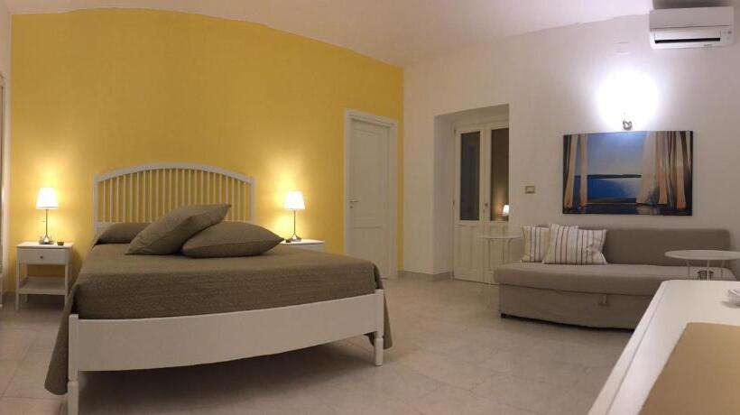 اتاق لوکس با بالکن, Resort Villa Isola B&b