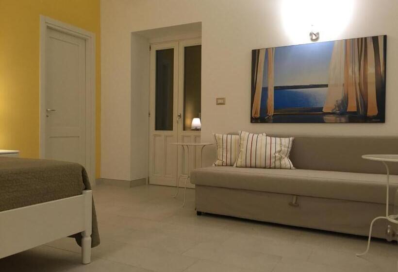 اتاق لوکس با بالکن, Resort Villa Isola B&b