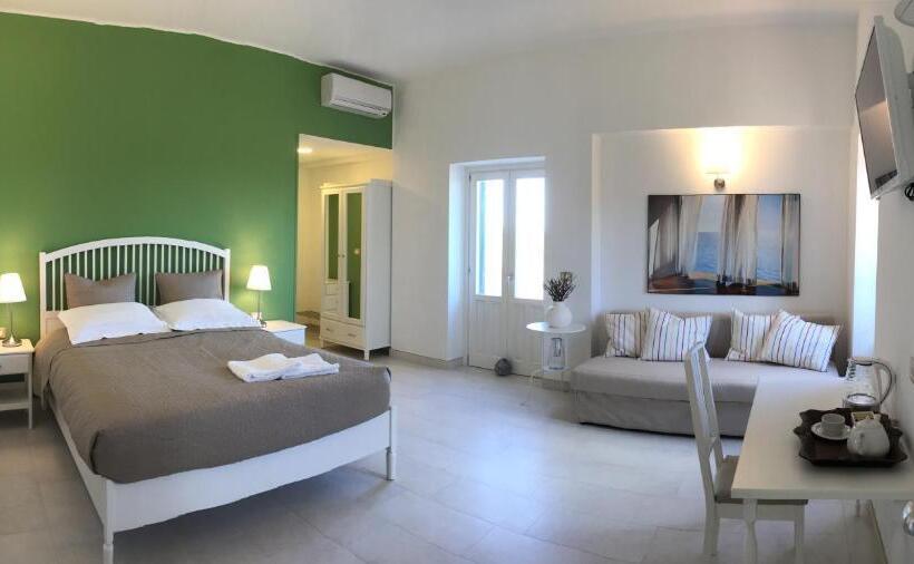 اتاق استاندارد با تخت بزرگ, Resort Villa Isola B&b