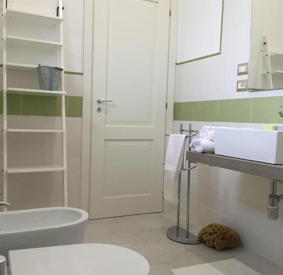 اتاق استاندارد با تخت بزرگ, Resort Villa Isola B&b