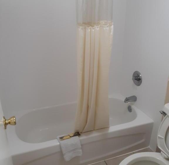 Стандартный Номер Кровать Кинг, Hole Inn The Wall Hotel   Fort Walton Beach   Sunset Plaza   Nearby Beaches & Hurlburt