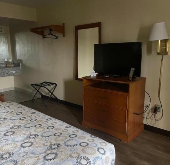 Стандартный Номер Кровать Кинг, Hole Inn The Wall Hotel   Fort Walton Beach   Sunset Plaza   Nearby Beaches & Hurlburt