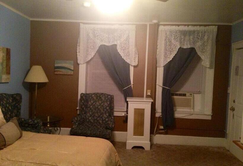 Номер Deluxe, The Tunnicliff Inn