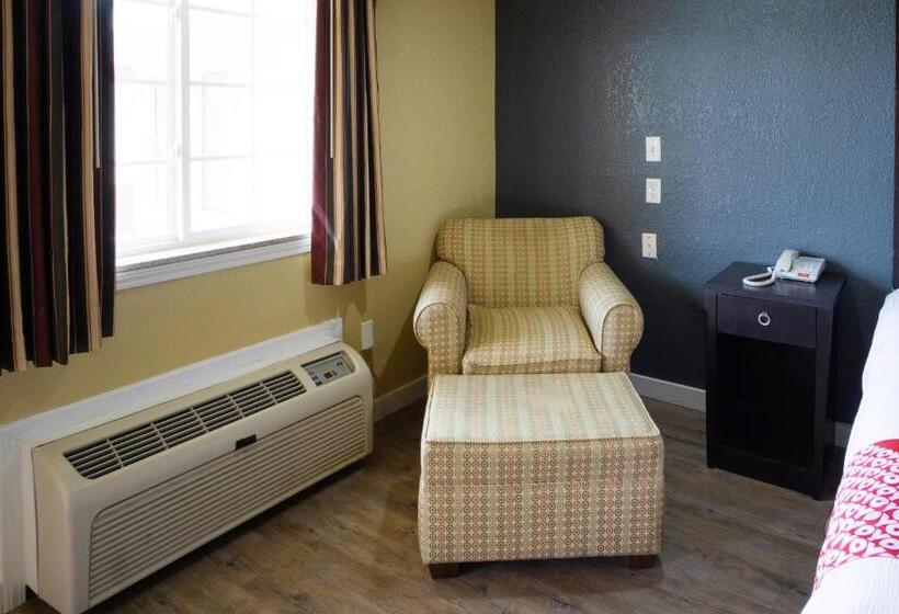 Номер Стандарт Кровать Кинг Адаптированный для Инвалидов, Woodridge Inn And Suites