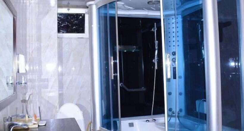 اتاق استاندارد, Desta International