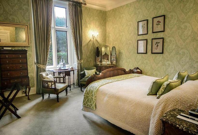 Classic Room, Pale Hall
