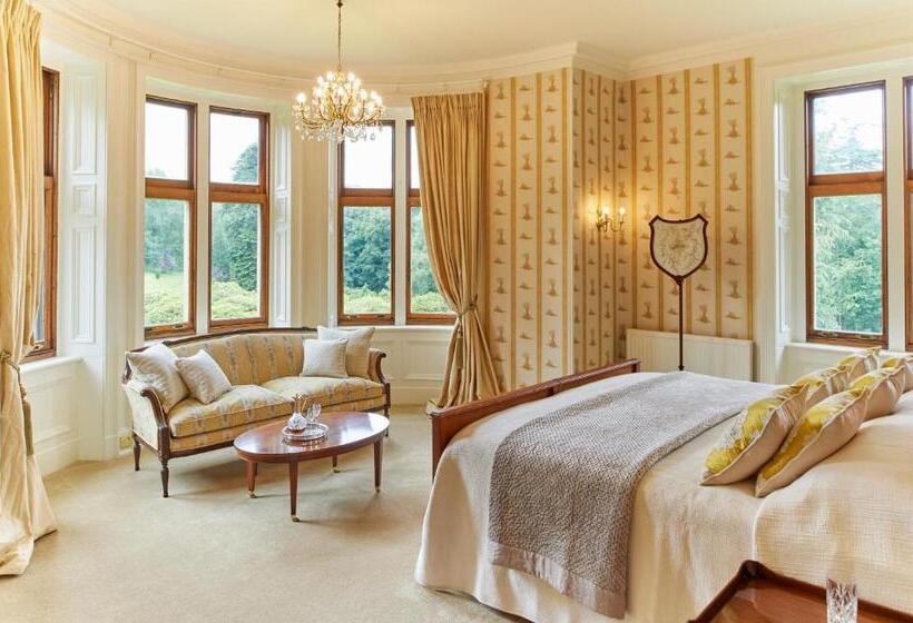 Superior Suite, Pale Hall