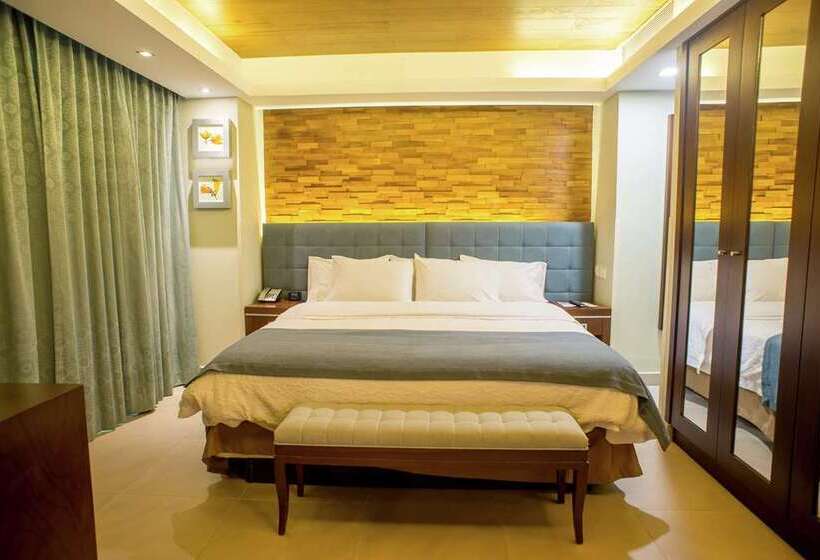 سوئیت با تخت بزرگ, Hampton By Hilton David