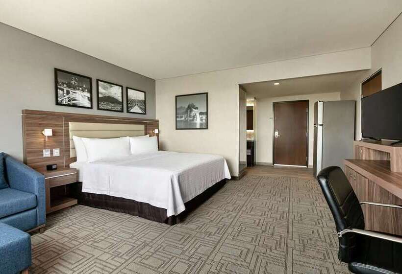 سوئیت با تخت بزرگ, Hampton By Hilton David