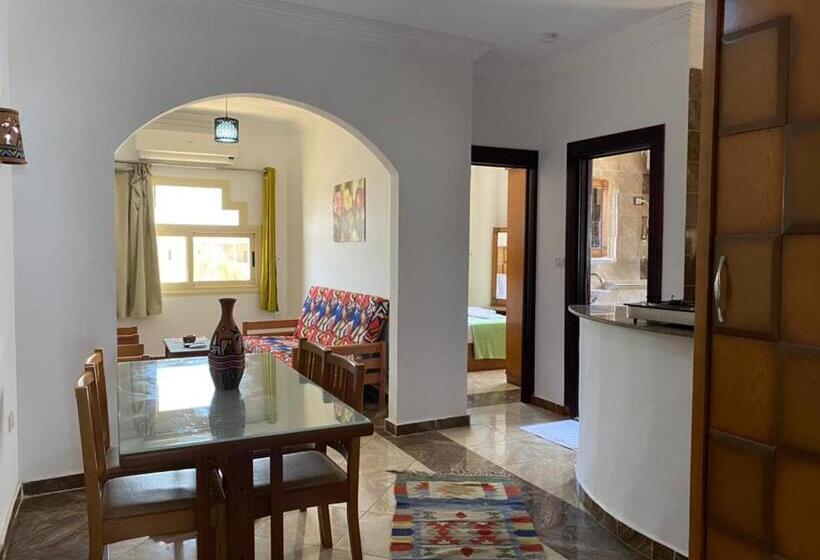 اتاق استاندارد با بالکن, Thecastle