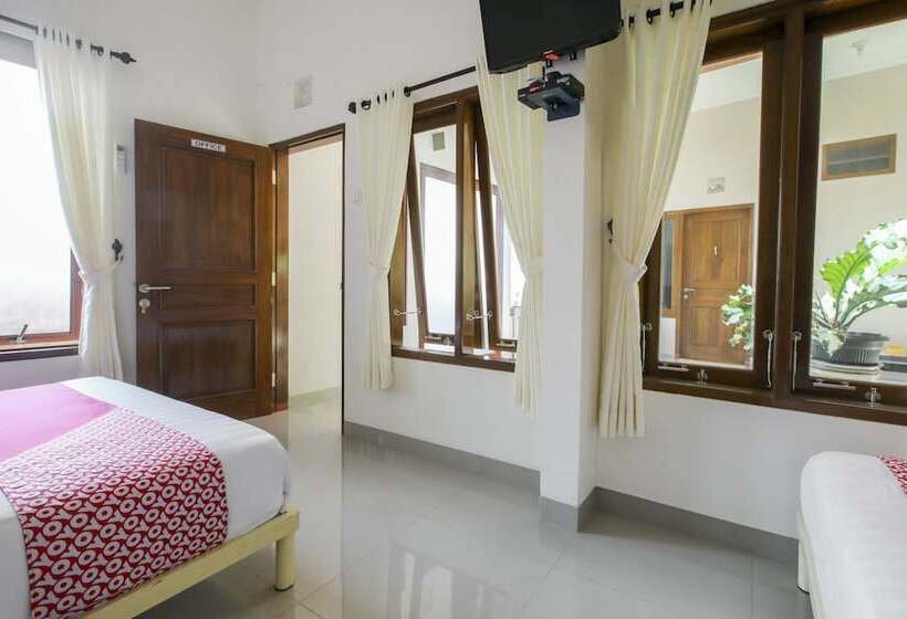 ファミリールーム, Oyo 3314 Syariah House