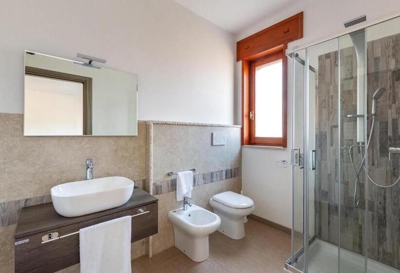 Четырехместный Номер Стандарт, Joy Home B&b