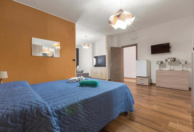 Четырехместный Номер Стандарт, Joy Home B&b