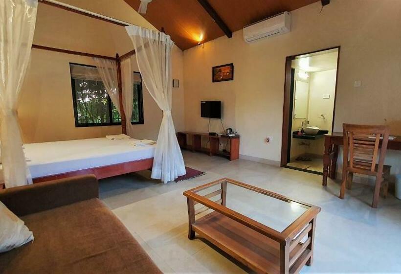 اتاق سوپریور, Aranyagiri Countryside Resort, Near Pune