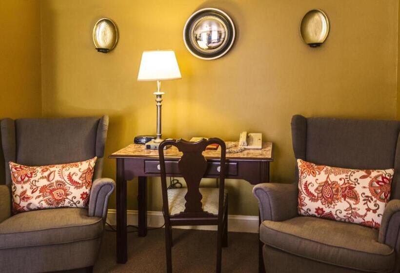 Quarto Deluxe, The University Inn At Emory