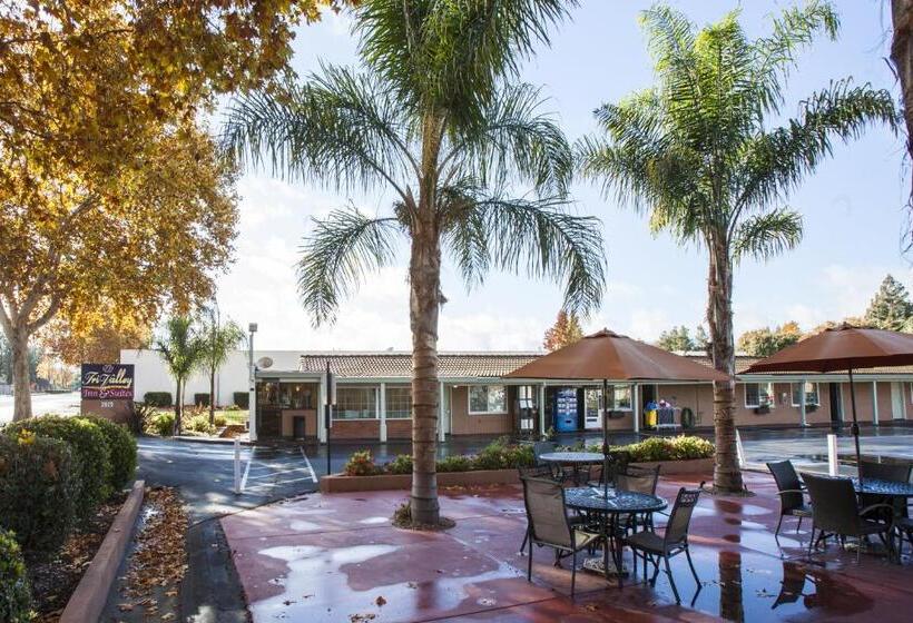 Номер Стандарт, Tri Valley Inn & Suites