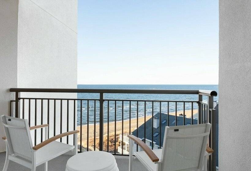 سوئیت با چشم‌انداز, Delta Hotels By Marriott Virginia Beach Waterfront