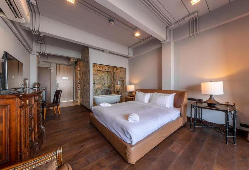 اتاق استاندارد با چشم‌انداز دریا, Arch39 Phuket Beach Front   Sha Plus