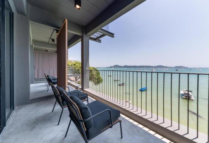 سوییت سوپریور با چشم‌انداز دریا, Arch39 Phuket Beach Front   Sha Plus