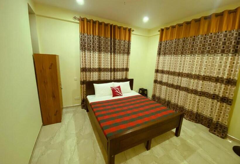 Quarto Deluxe com Sacada, Nirosha Guest House