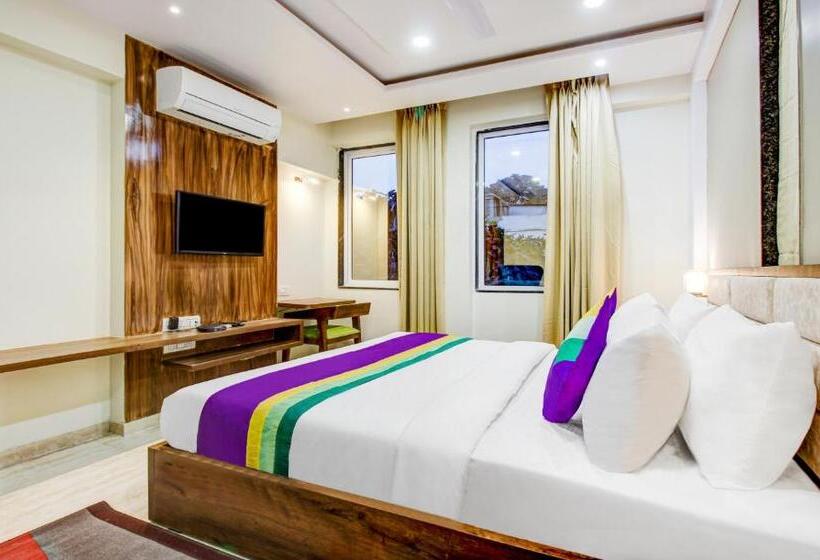 Deluxe Zimmer, Treebo The Pavilion, Railway Station