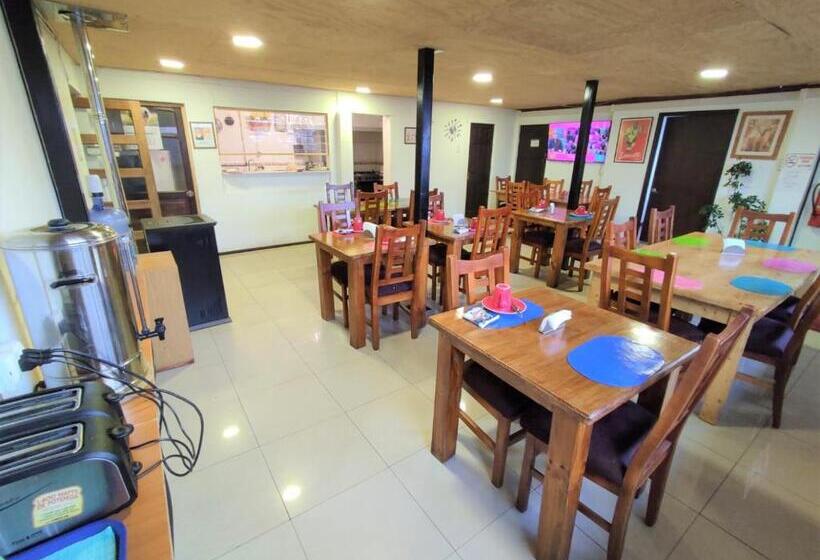 패밀리 룸, Hospedaje Centro Angol