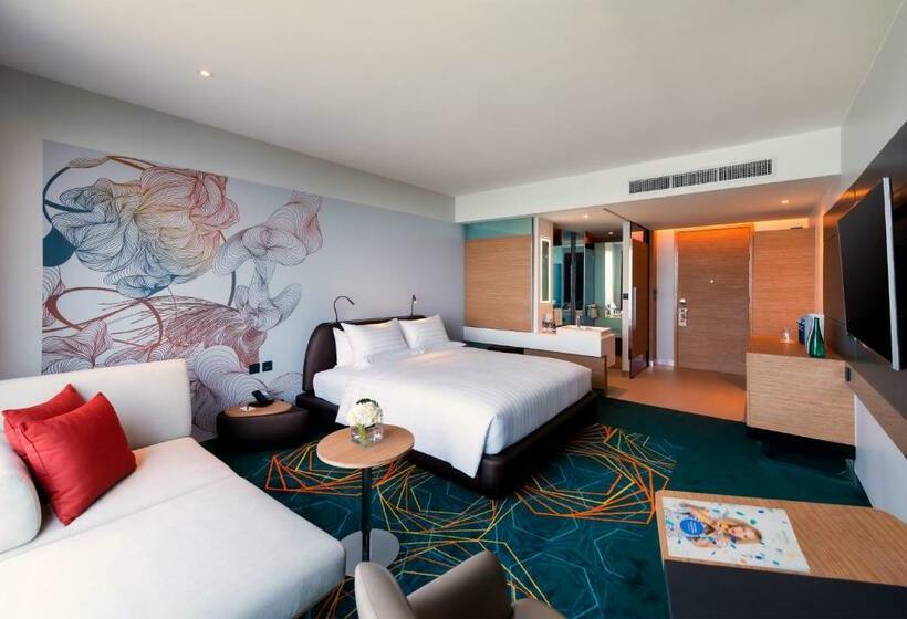 اتاق لوکس با تخت بزرگ, Novotel Marina Sriracha