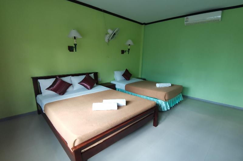 اتاق استاندارد سه نفره, Me Mee Place & Tour Krabi