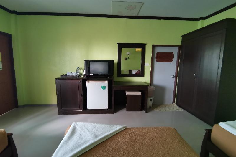 اتاق استاندارد سه نفره, Me Mee Place & Tour Krabi