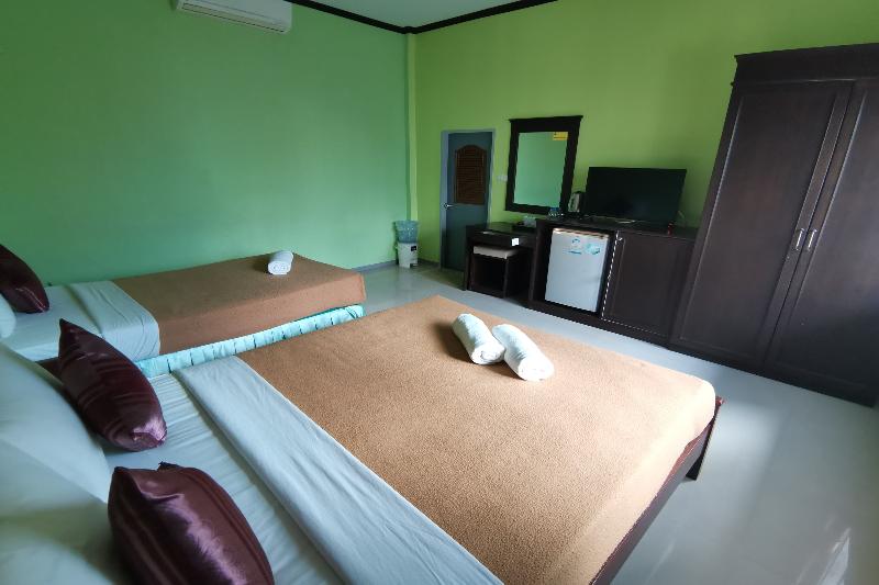 اتاق استاندارد سه نفره, Me Mee Place & Tour Krabi