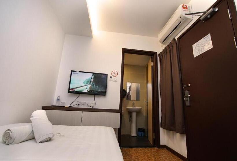 اتاق استاندارد یک نفره, Pavilion Inn