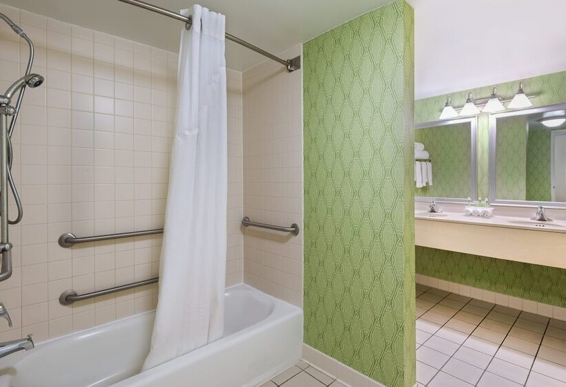 Номер Стандарт 2 Двуспальные Кровати, Holiday Inn Express Richmond Airport, An Ihg