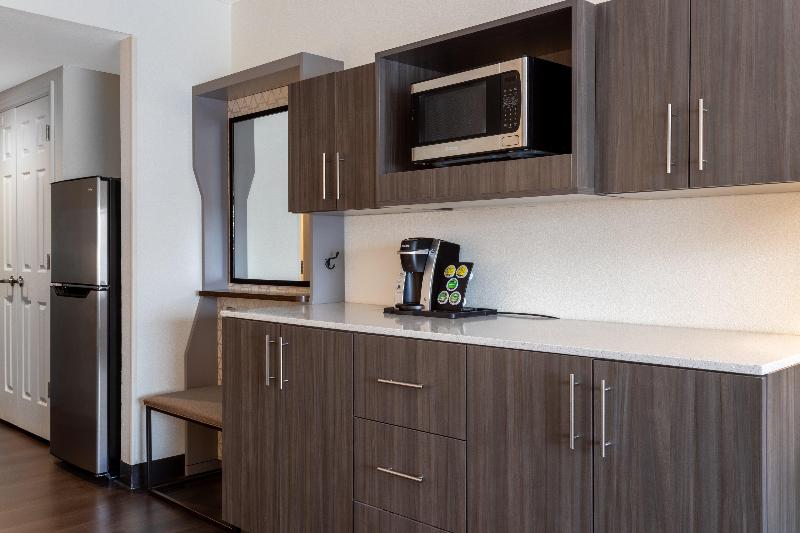 Люкс Кровать Кинг, Holiday Inn   Tampa North, An Ihg