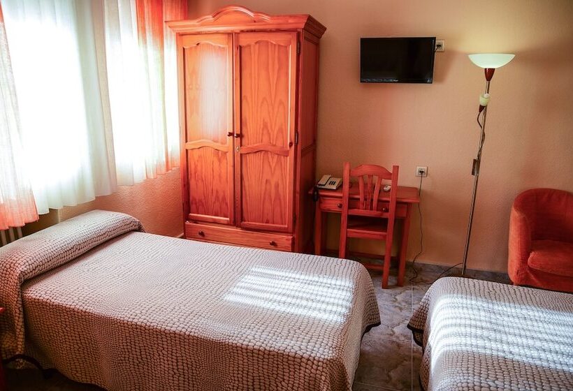 标准间, Hostal Real